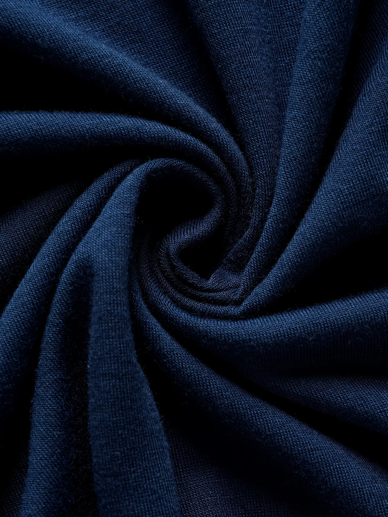 Elegantes T-Shirt mit gerichteter Zahnstocherfalte, einfarbig, Rundhalsausschnitt, raffiniertes Design, Basic-T-Shirt mit Rundhalsausschnitt für den Alltag. – Detail 9