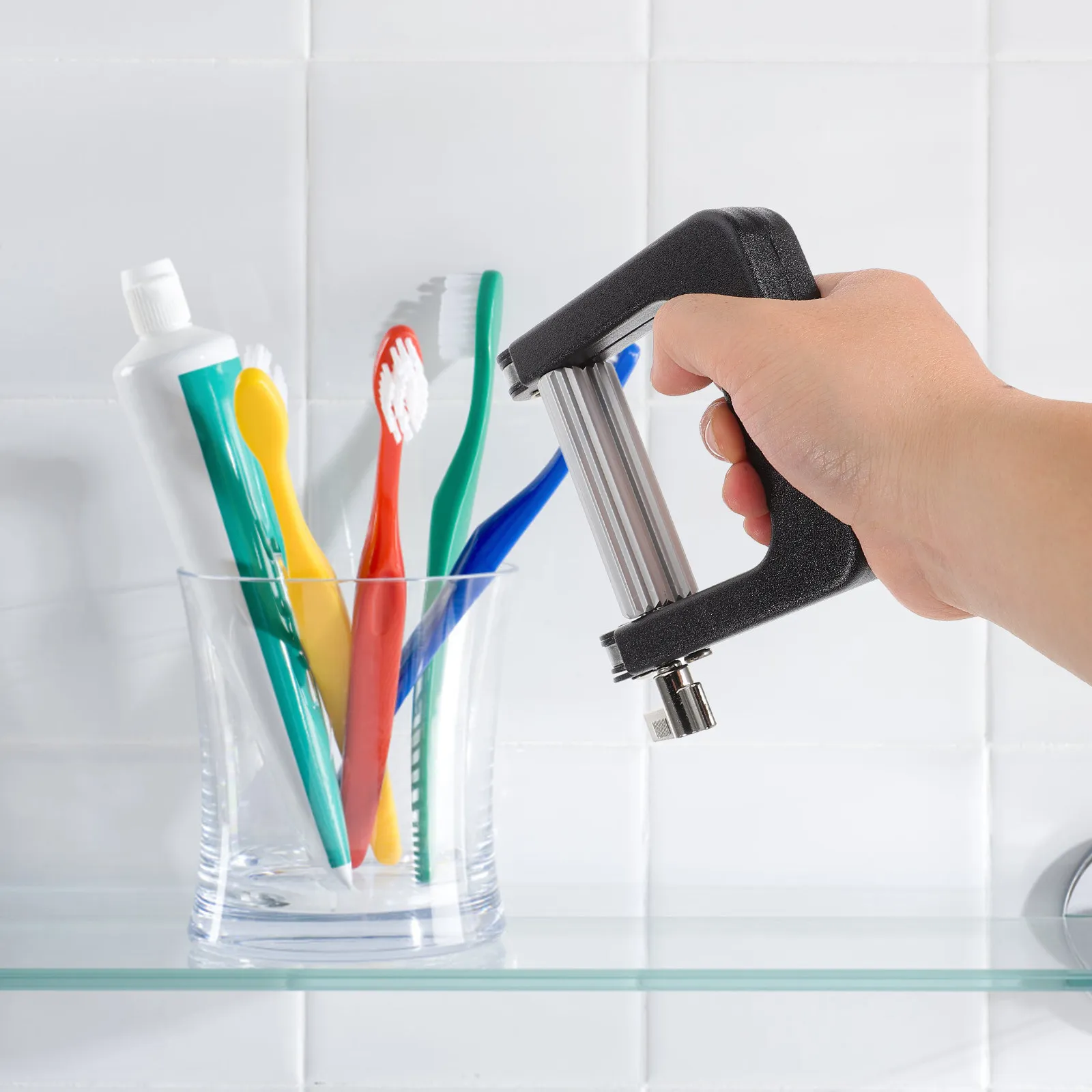 

Aluminum Alloy Toothpaste Tube Squeezer Manual Roller Dispenser for Hair Dye Cosmetics Cream Paint Face Cleanser Efficient Space