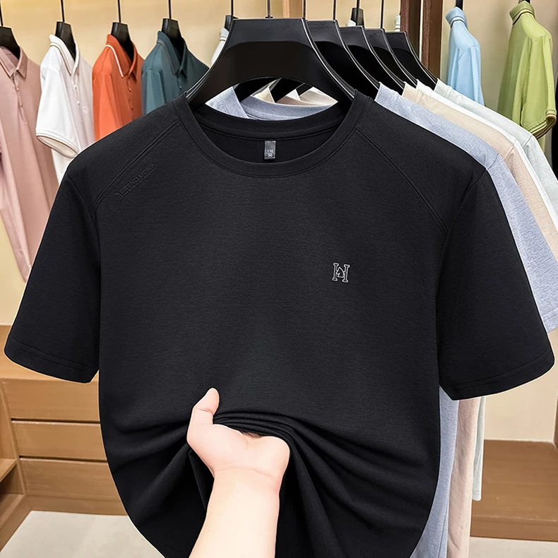 Modisches Luxusmarken-T-Shirt für Herren mit Kurzarm, geprägten Buchstaben, neuem Stil, atmungsaktiv, sommerlich, lässig, Rundhalsausschnitt, einfarbig. – Detail 19