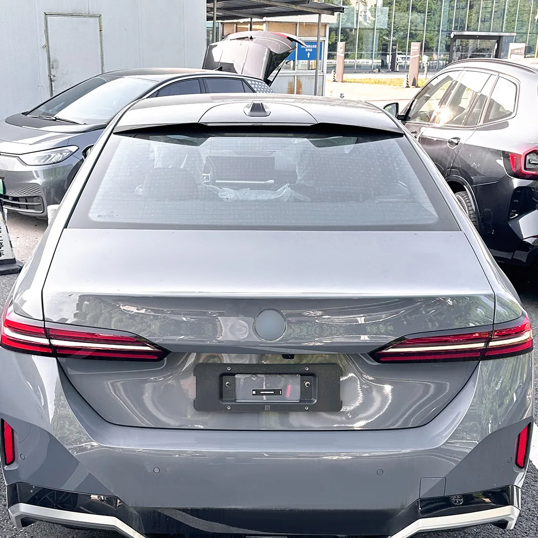 

Applicable To BMW 5 Series I5 G60 2024 + Blade Top Wing Tail Spoiler Exterior Modification
