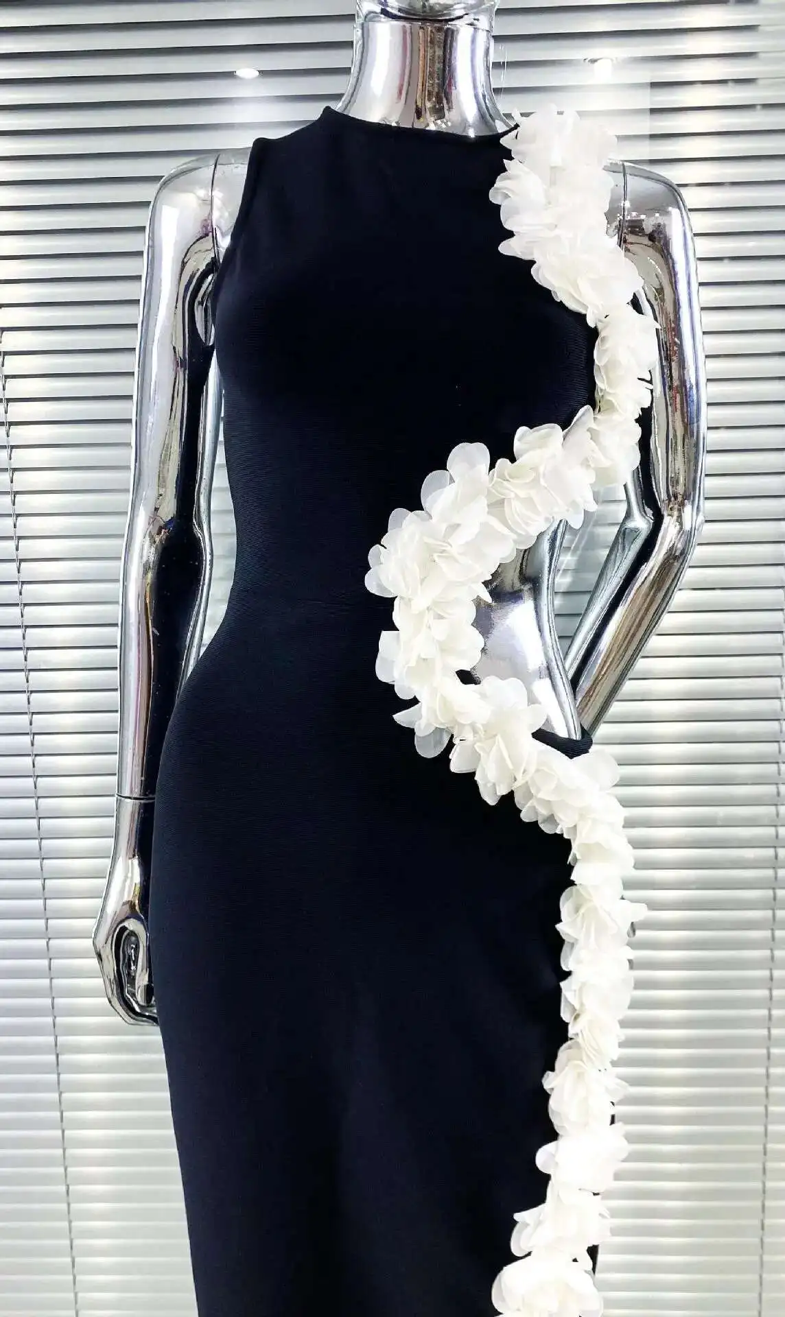 LEOSOXS Lady Sexy O Floral évider Extra longue moulante robe de pansement 2025 célébrité élégante soirée Gala fête robe d'anniversaire