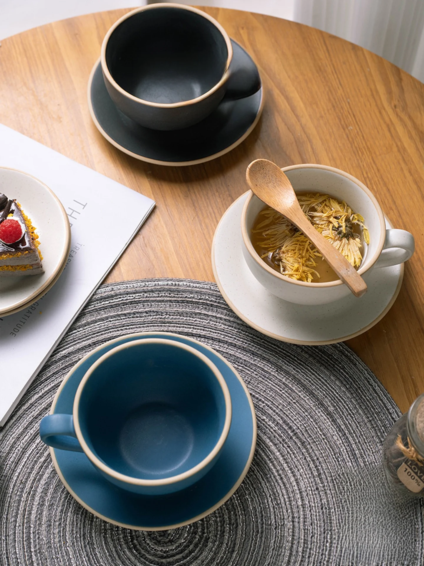 set-di-tazze-retro-semplici-jojos-l-pdtempleins-prodotte-in-cina-opzione-artigianale-finitura-opaca-senza-coperchio-manico-singolo