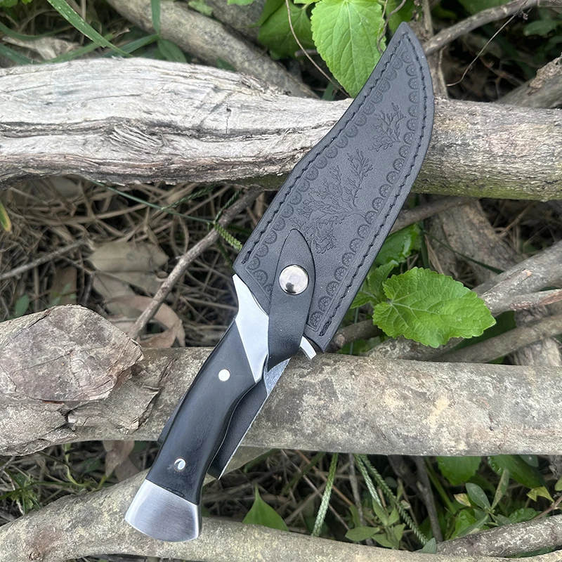 The fixed blade is made of rust-proof AISI 420 steel and is suitable for camping, wilderness survival, and home barbecue knives