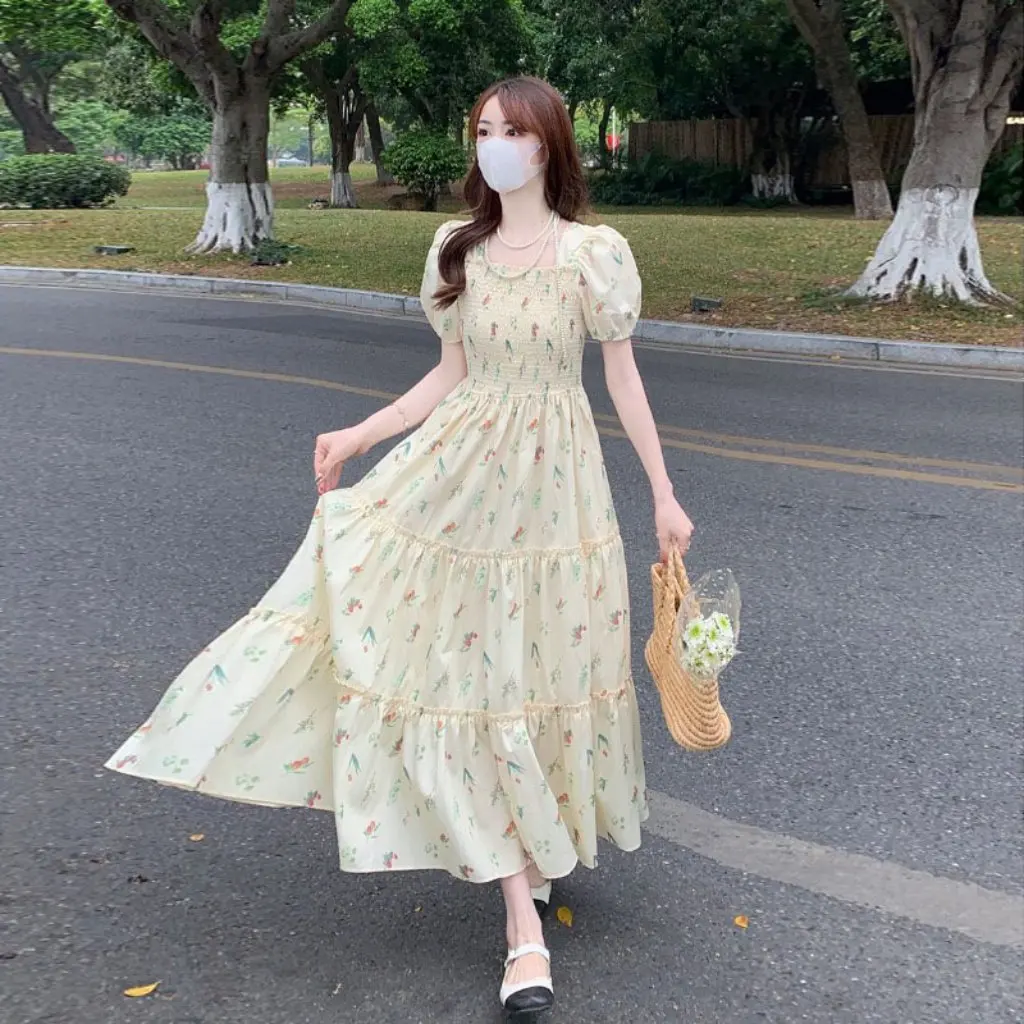 Women's plus Size Korean Style Floral Dress Square Collar Short Sleeve Slim-fit Long Dress for Summer Holiday Fresh Style