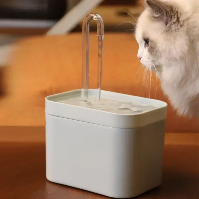 Fontana per gatti da 1,5 litri Filtro automatico USB Elettrico Muto Abbeveratoio per gatti Ciotola Abbeveratoio ricircolare per distributore di