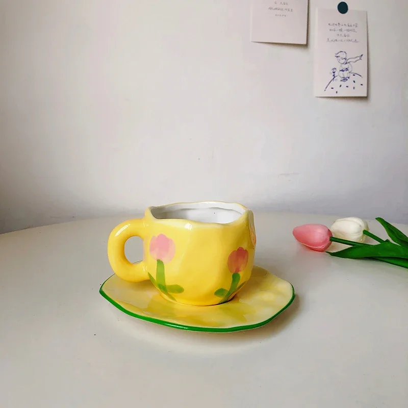 طقم كوب وصحون لطيف صغير هدية عتيقة كوب سيراميك مصنوع يدويًا بمقبض طقم قهوة بورسلين نسبرسو جميل #1