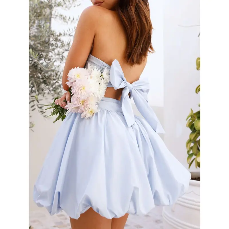 فستان نسائي صيفي للشاطئ بلون سادة بدون حمالات مكشكش بفيونكة كبيرة مربوطة بدون ظهر وحاشية منتفخة فستان قصير على شكل حرف a