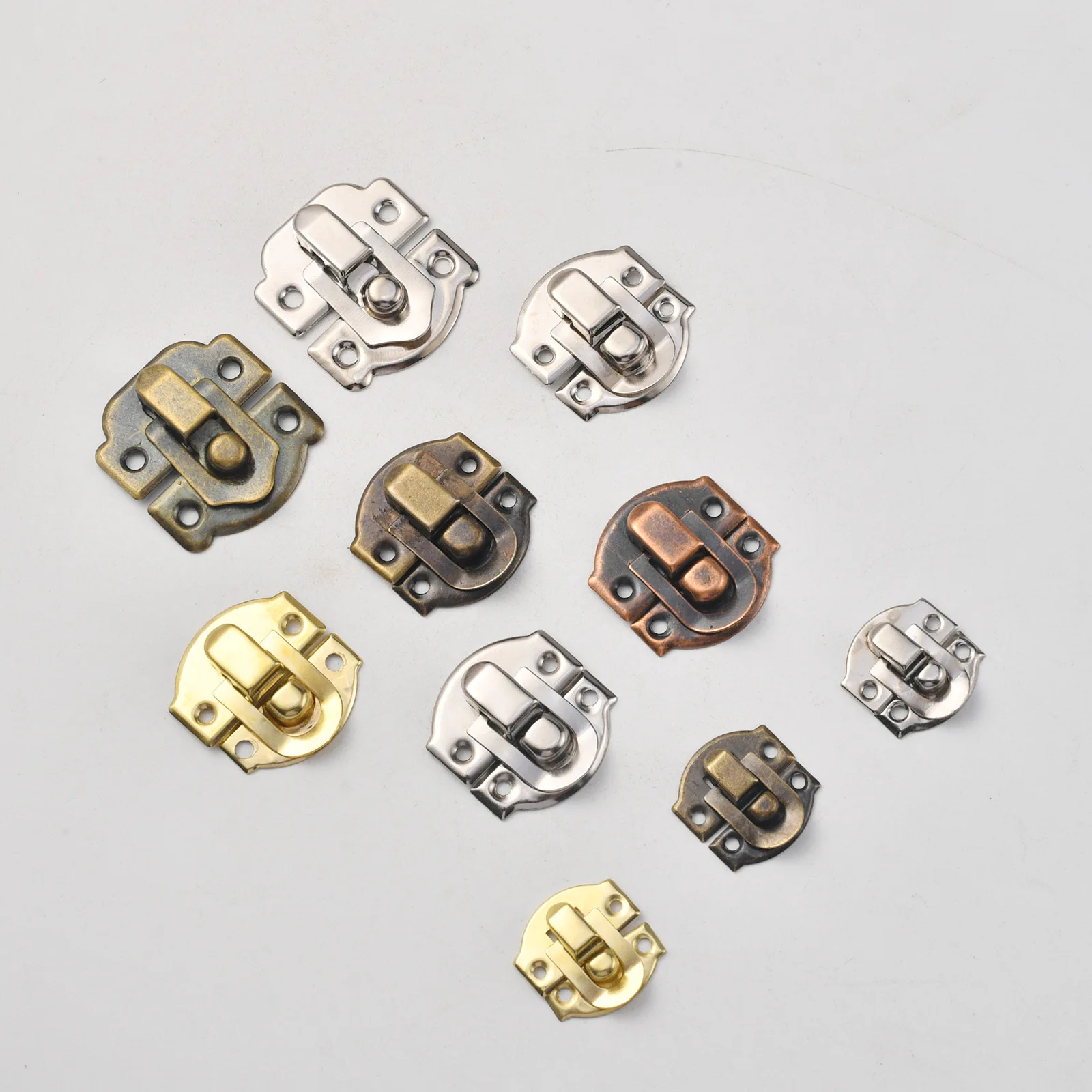 Antique retro packaging accessories three corners ingot iron wine box vernier buckle luggage hardware accessories manufacturer