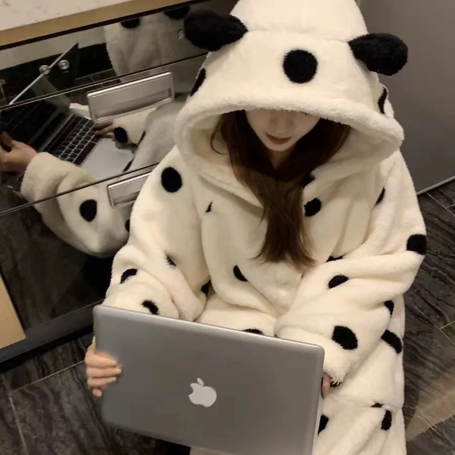 ملابس نوم نسائية جديدة من المخمل المرجاني رداء طويل مبطن بالصوف وسميكة ملابس منزلية للبيع بالجملة لموسم الشتاء