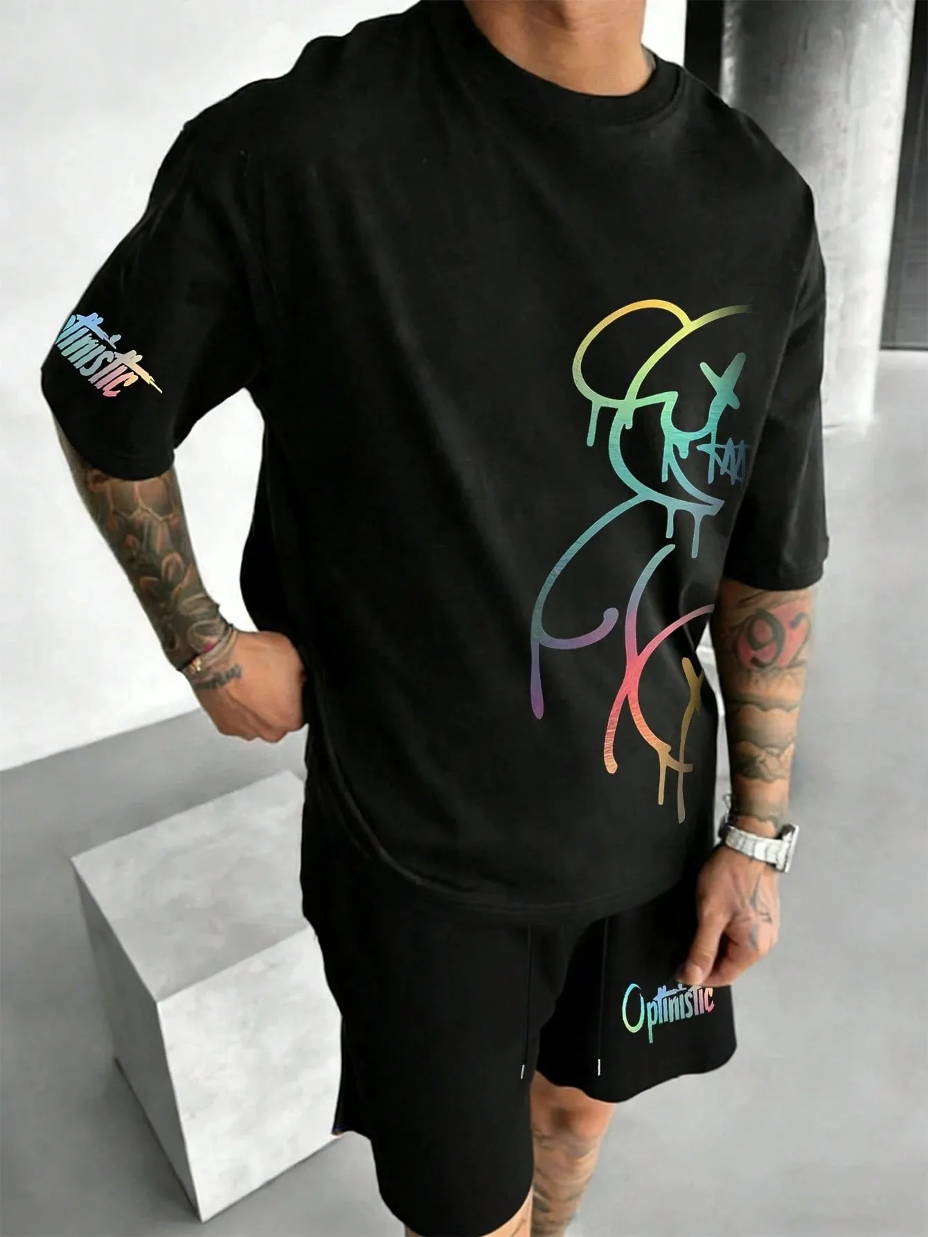 

Летний мужской костюм 2026 с принтом медведя: дышащий, легкий, повседневный и модный, для активного отдыха