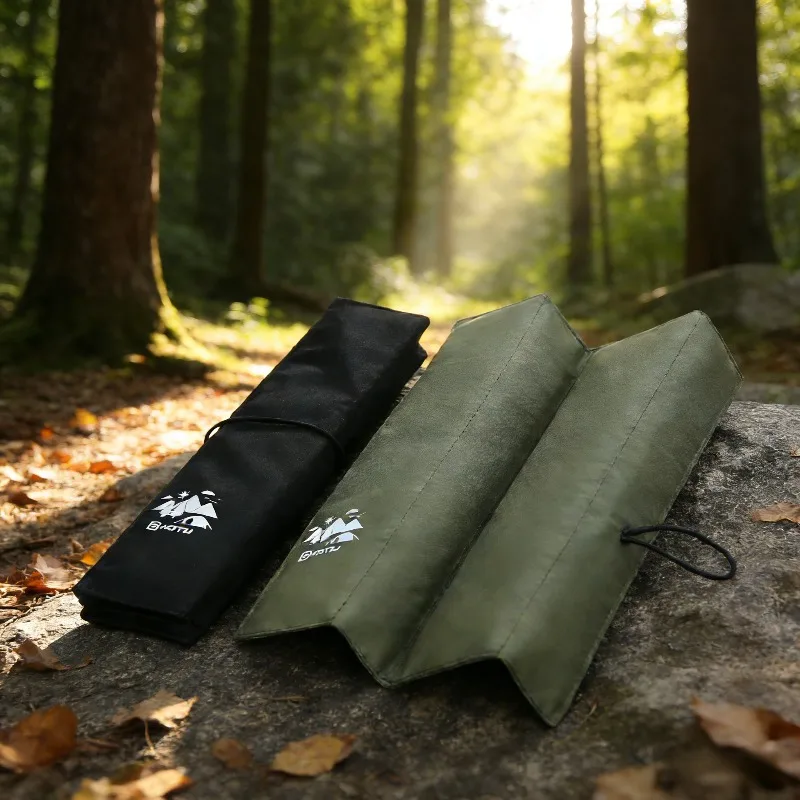 Foldable Portable Waterproof Picnic Mat with Storage Bag Moisture-Resistant Thickened Outdoor Mat for Camping Beach Park Picnics