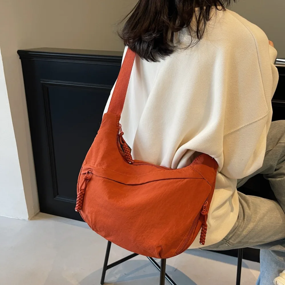 

Waterproof Nylon Dumpling Wrap, Women's Crossbody, High-end, Lightweight, Casual, Single Shoulder, Fashionable Croissant