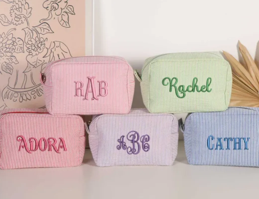 Personalized Seersucker Makeup Bag, Makeup Bag, Bridesmaid Gift, Bridal Party Gift, Makeup Organizer, Bridal Gift