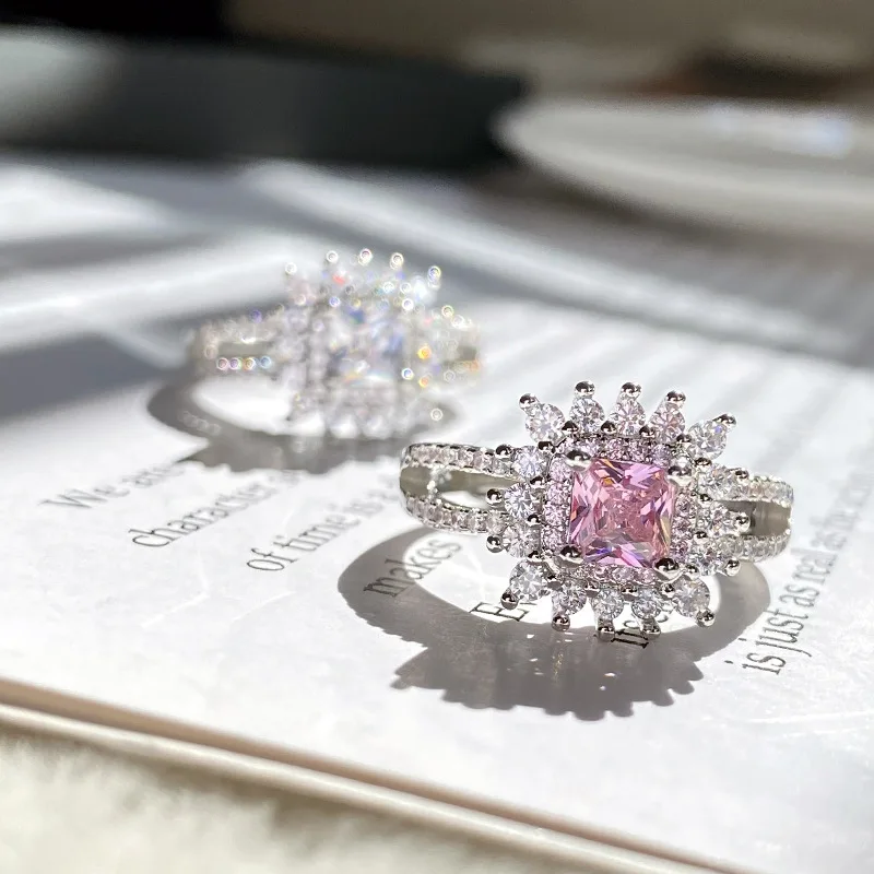 

MDLFES Mo!ssan Diamond Style Micro-set Luxury Pink Romantic Niche Asscher Square Diamond Ring for Women