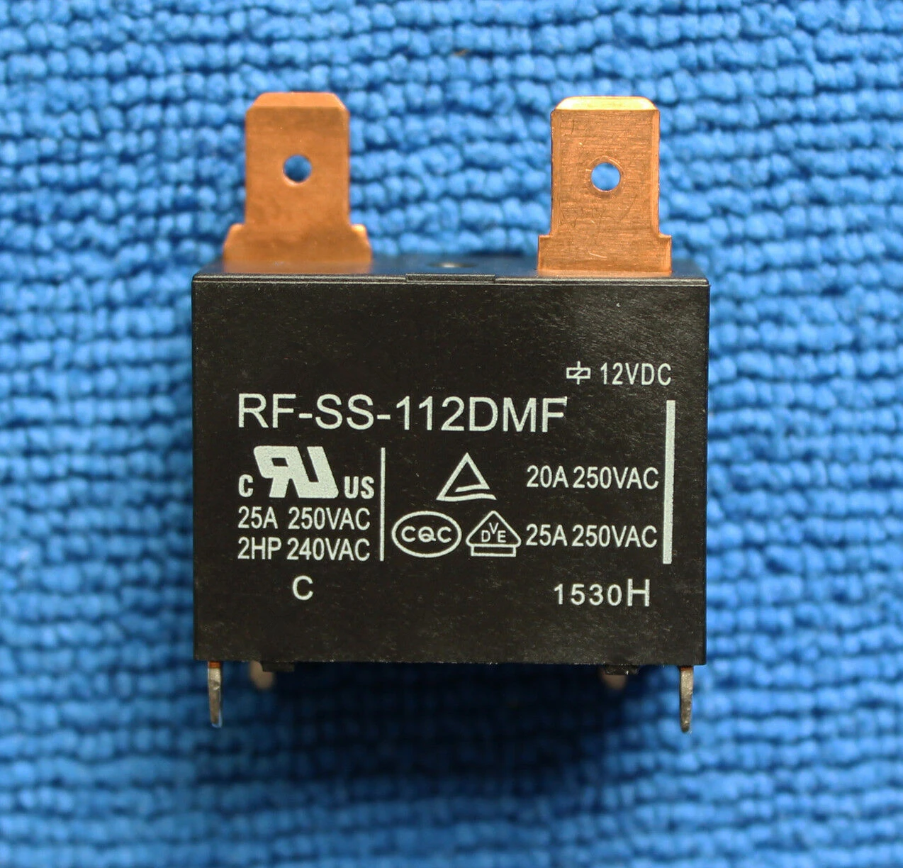 

1PCS RF-SS-112DMF 12VDC 20A The old