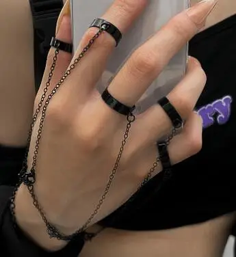 Hot Selling Personality Bundy Chain Combo Ring Creative Punk Open One-piece Index Finger Ring Couple