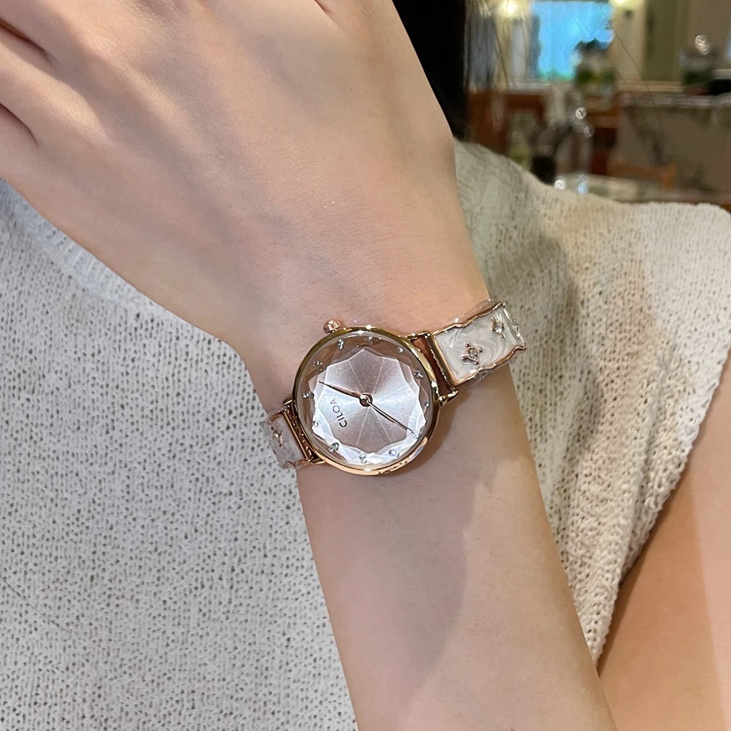 CILOA-Women Elegant Rose Gold Quartz Watch Faceted Crystal Dial Embossed Leather Strap Ladies Fashion Wristwatch-2628