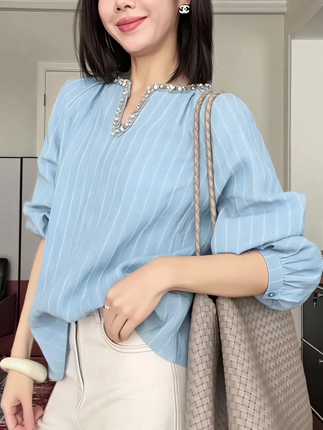 

Женская свободная блузка с V-образным вырезом и бисером, с длинными рукавами, для похудения, модная, для повседневной носки, осень-зима, новинка G72293