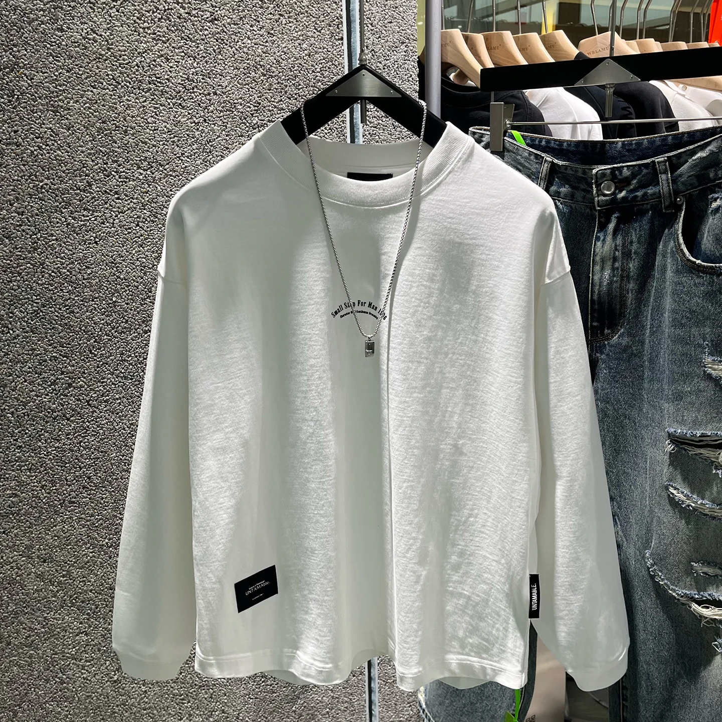 Camiseta de Manga Longa Oversized Retro Americana para Homens, Estilo Casual com Estampa de Letras e Gola Redonda