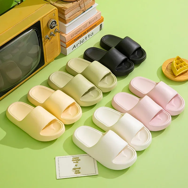 New Summer Concise Solid Color Ladies Home Shoes for Women Couple Cosy Slides Lithe Soft Sandals Men Slippers Indoor Flip Flops