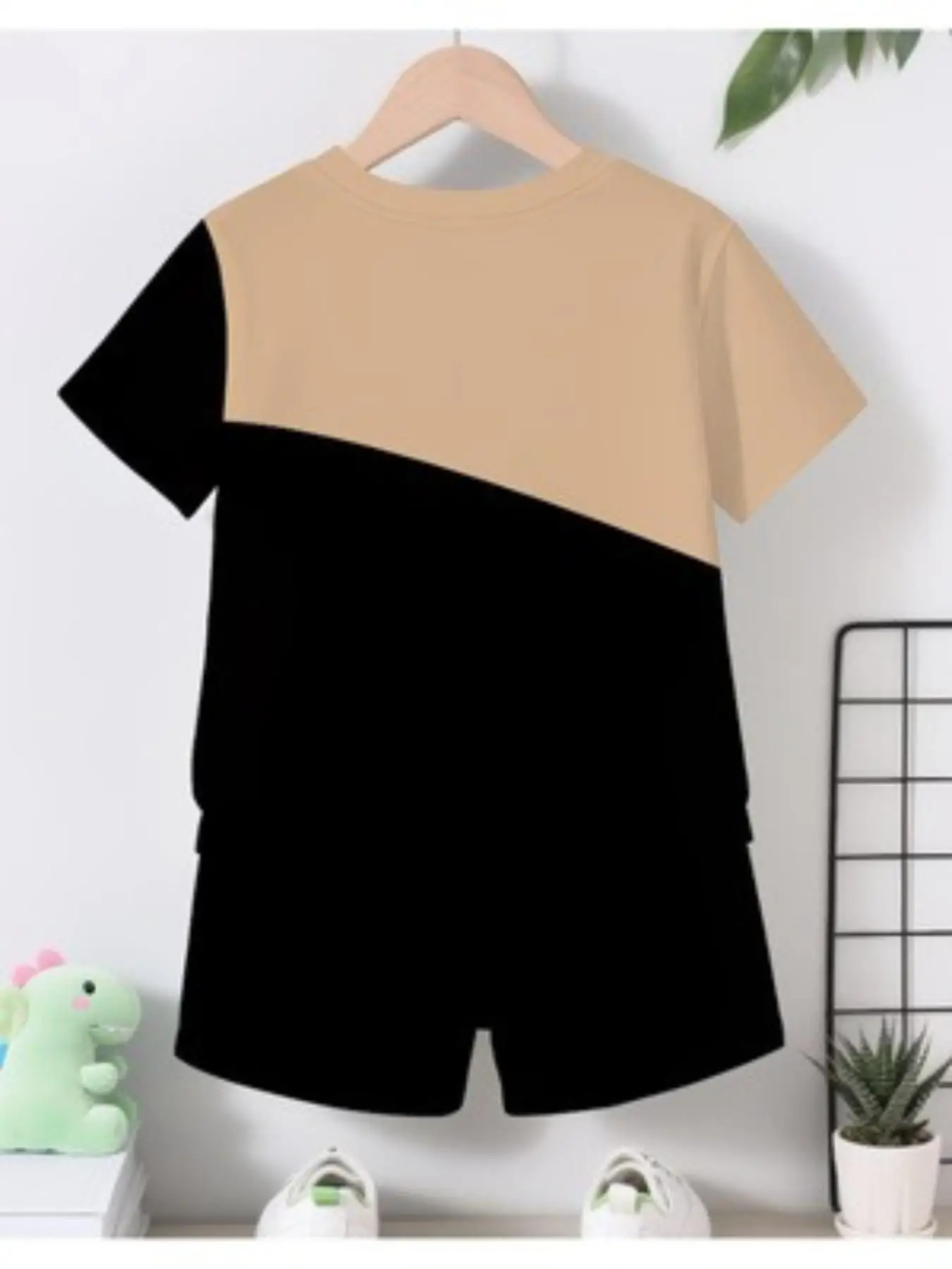 Summer 2 Piece Set for Boys Baby Casual Sporty Block Punch Print round Neck T-Shirt And Shorts Outfit
