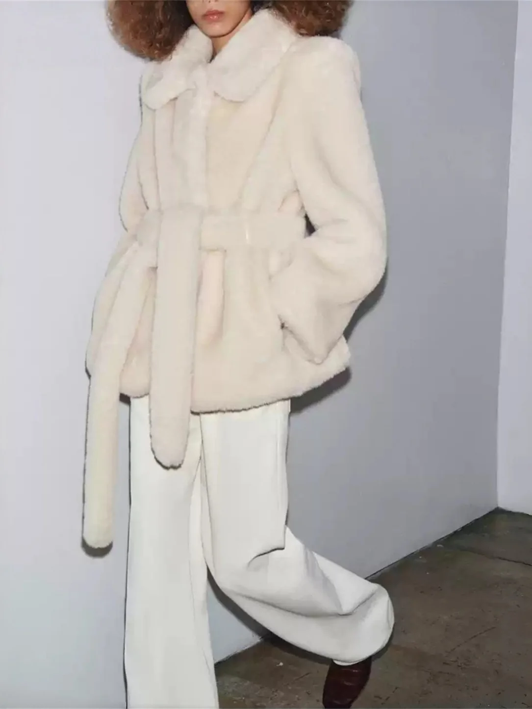 جديد الخريف المرأة Faionable حصيرة تأثير الفراء الاصطناعي معطف مربوط طويل Sve الوقوف صالح k اللون تصميم Blo