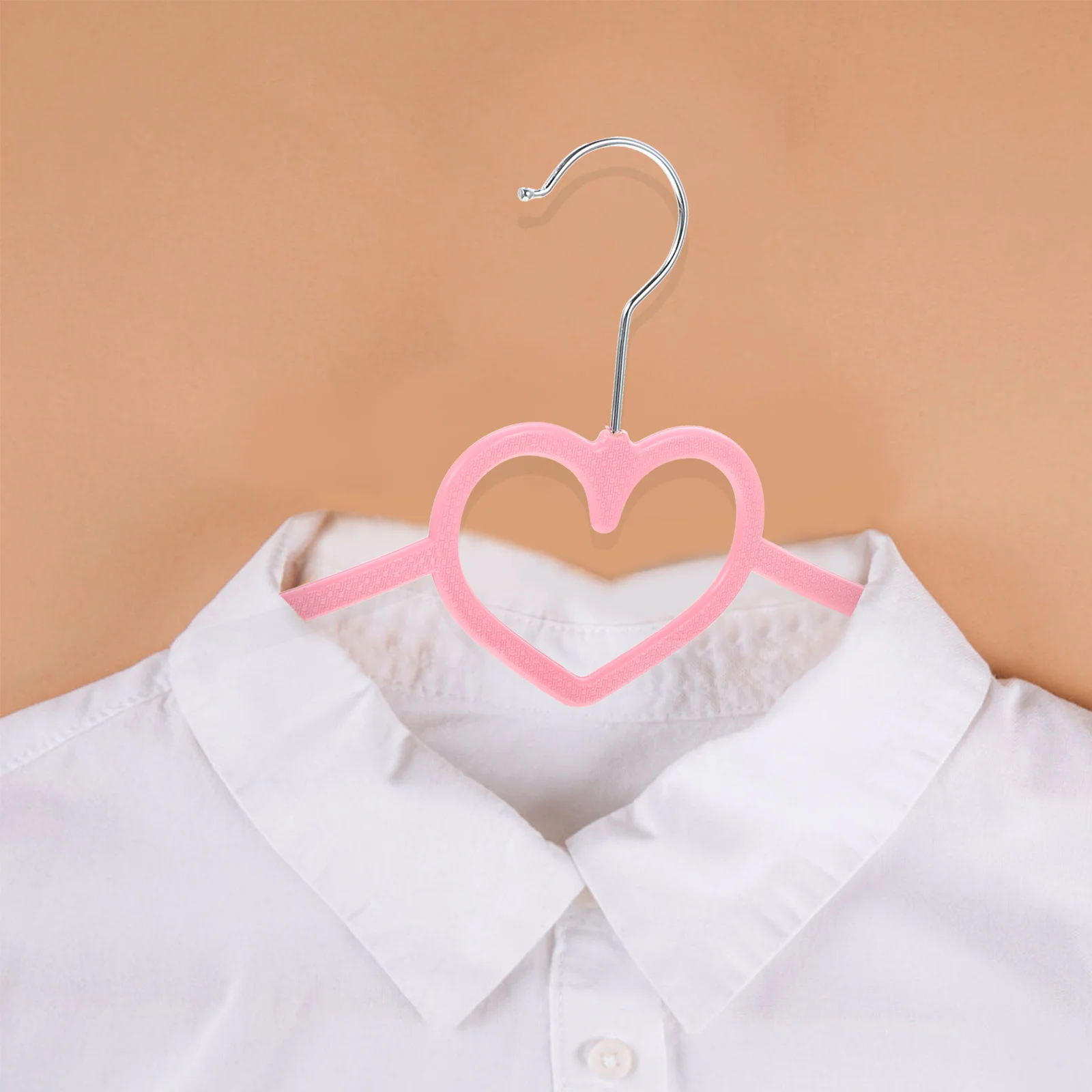 

10Pcs Heart Pattern Clothes Hangers ABS Plastic Non-Slip Coat Hanger Set for Indoor Outdoor Clothing Shop Home Use Pink