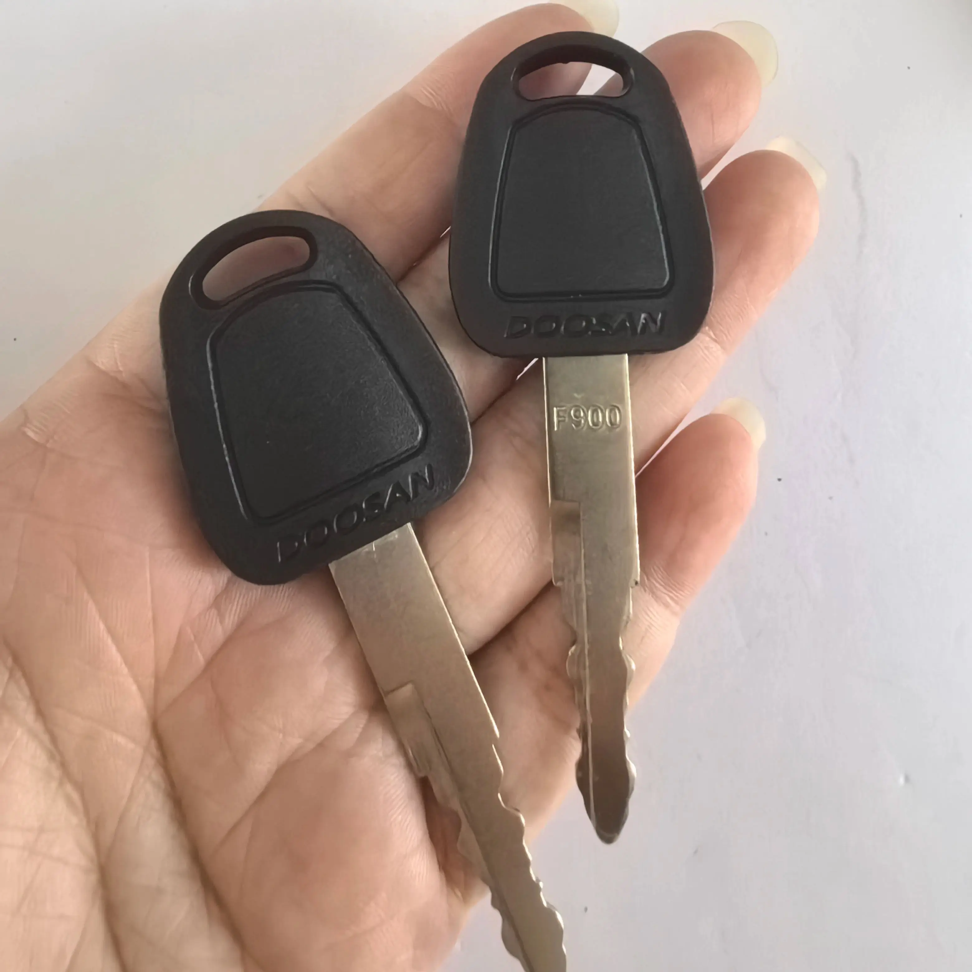 5 PCS F900 Key For Deawoo Doosan Bobcat Terex Excavator Heavy Equipment Ignition Start Switch Door Lock Fit E80