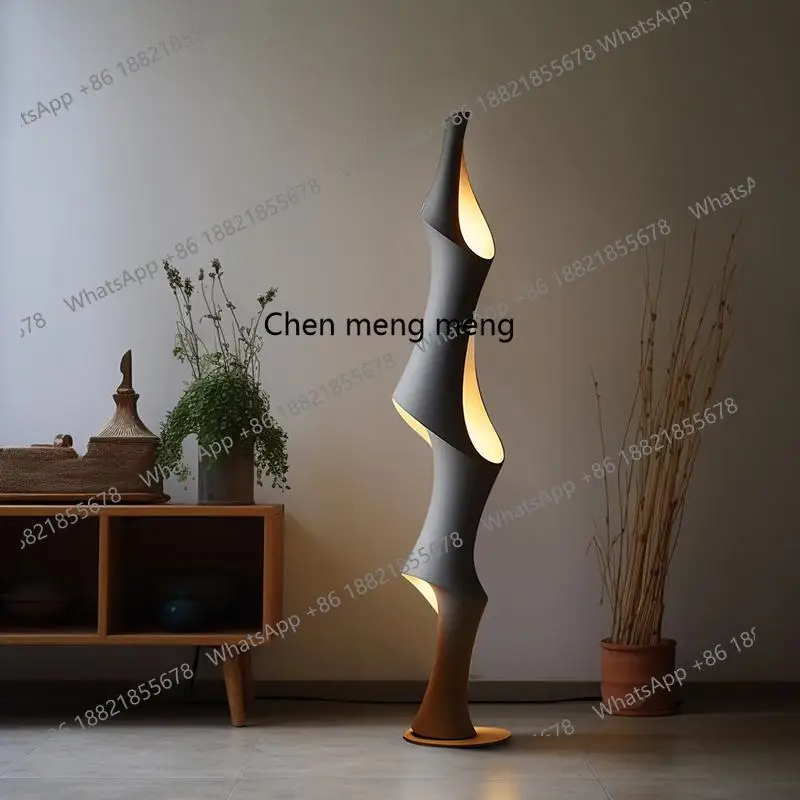 مصباح أرضي مخصص ياباني عتيق متطور مصباح ديكور لغرفة النوم مصنوع من الحرير المشترك والرياح والخيزران