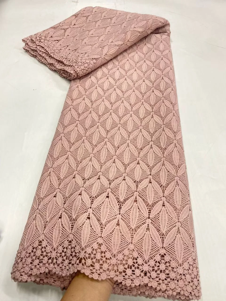 

2026 High-Quality Africa Nigerian Sequins Cotton Embroidery Lace Fabric Tulle for Wedding Party Dress Chiffon 5Yards JL547