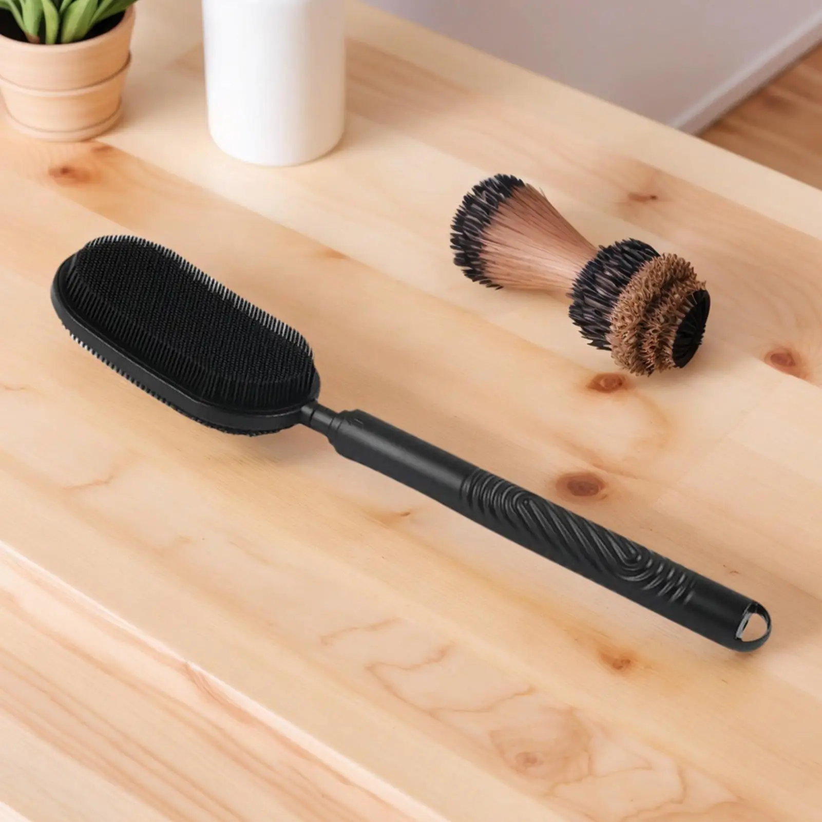 Long Handle Back Scrubber for Shower Silicone Body Wash Brush Telescopic Bath Scrubber for Adults Elderly Kids Home Travel Use view 2