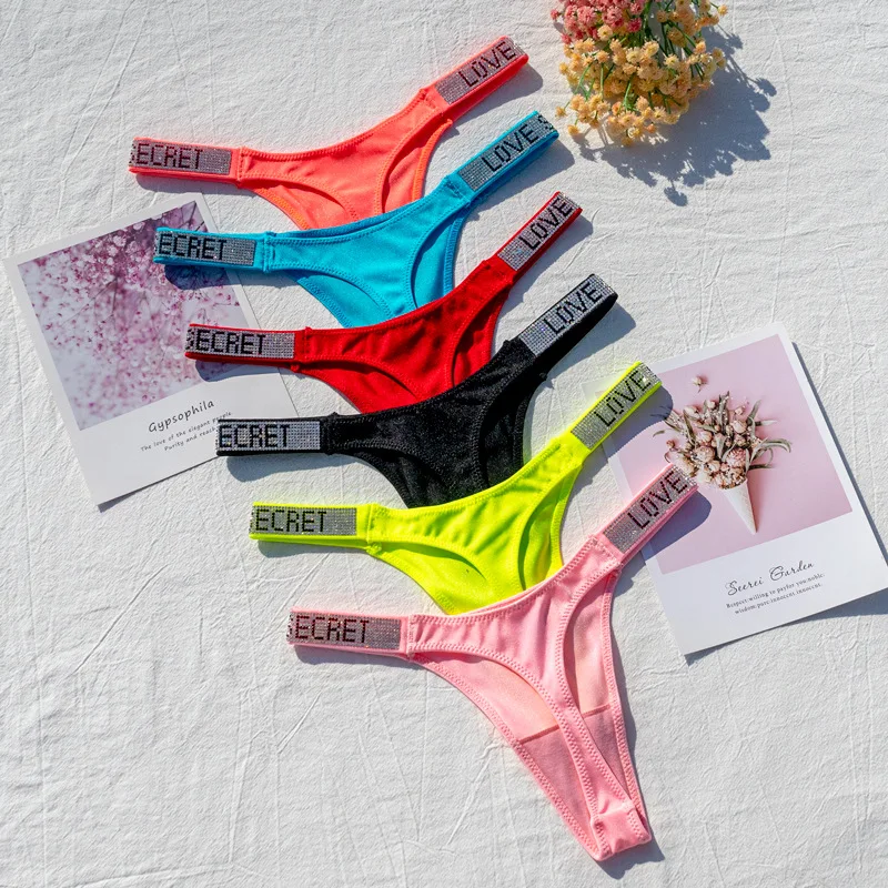 Glanzende Strass String Vrouwen Lage Taille Slipje Sexy Letter Diamanten G-String Sportshort Slips T-Back Fitness Ondergoed