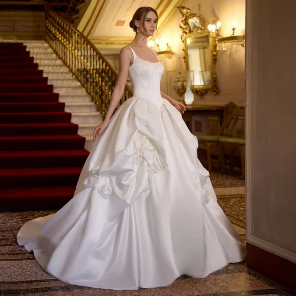 

Customized Exquisite Backless Wedding Gown Charming Scoop-neck Sweep Train Bridal Dresses Flower Bridal Gown Vestidos De Noiva