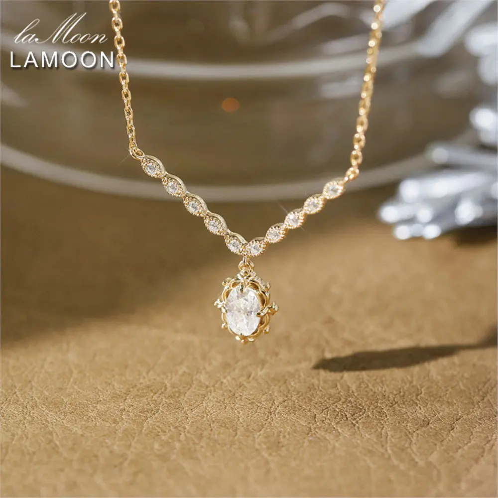 

LAMOO Vintage Fashion Moissanite Necklace For Women Simple Elegant 925 Sterling Silver Cubic Zircon Gold Plated Fine Jewelry