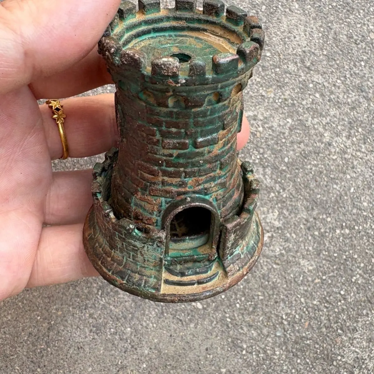 Collection Bronze Art Treasures Incense Burner Alloy Burner Household Sandalwood Castle Ornament