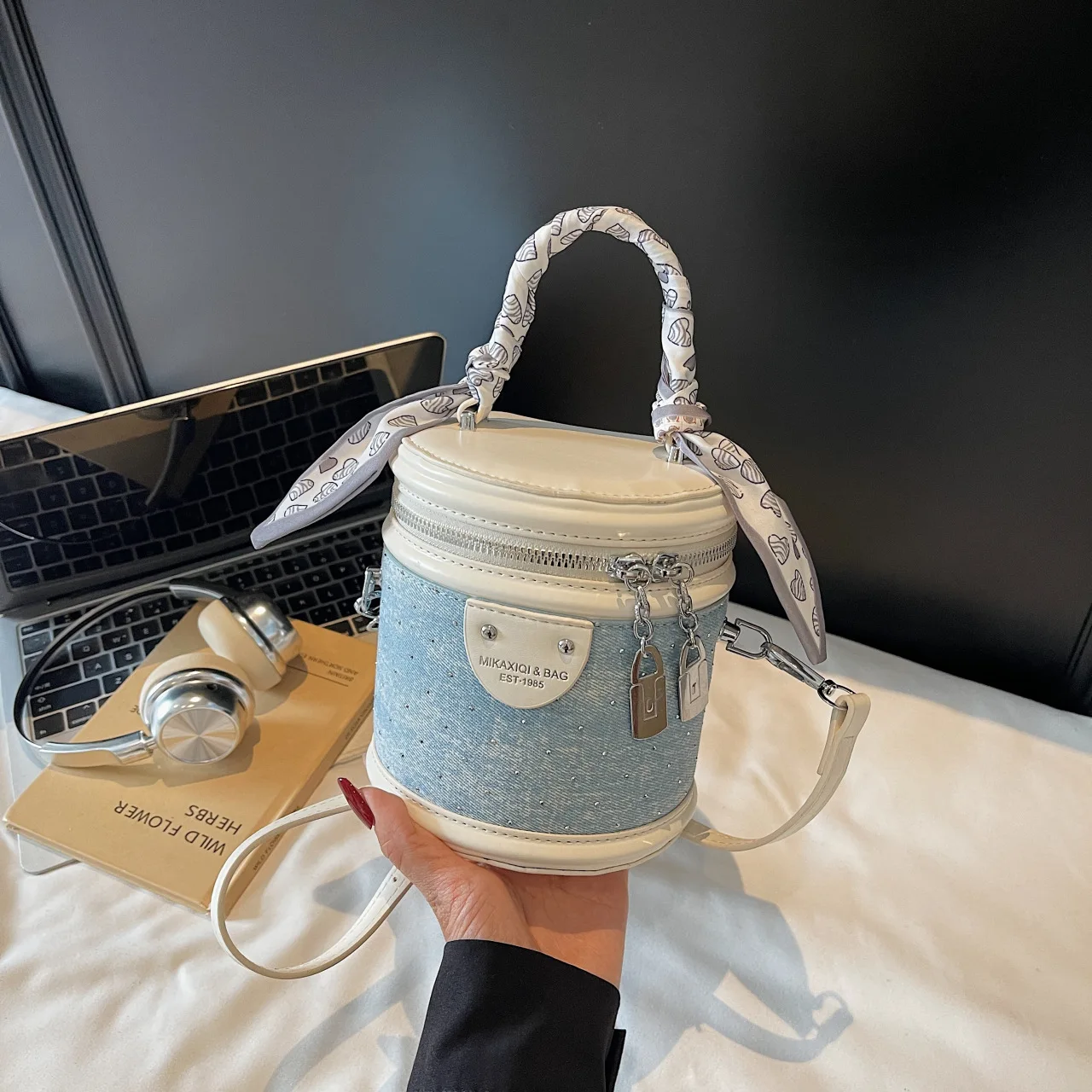 

2025 Cute Bucket Bag Women Summer Trending Shoulder Purse Instagram Aesthetic Crossbody Mini Straw Tote Kawaii Fashion Handbag