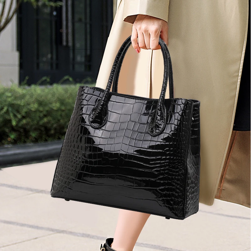 Aidrani new in genuine leather handbag  high-capacity  fashion crocodile pattern luxury brands cowhide bag