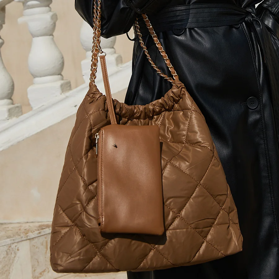 

New Soft Space Cotton Bucket Bag Women's Nylon Handbag Fashion Mother Shoulder Bag Shopping Travel Crossbody Bag Large Tote Bag