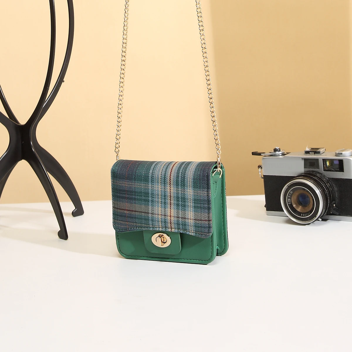 

Mini new checkered women's lipstick bag, fashionable chain strap small bag, cute mini square bag, single shoulder and cross-body