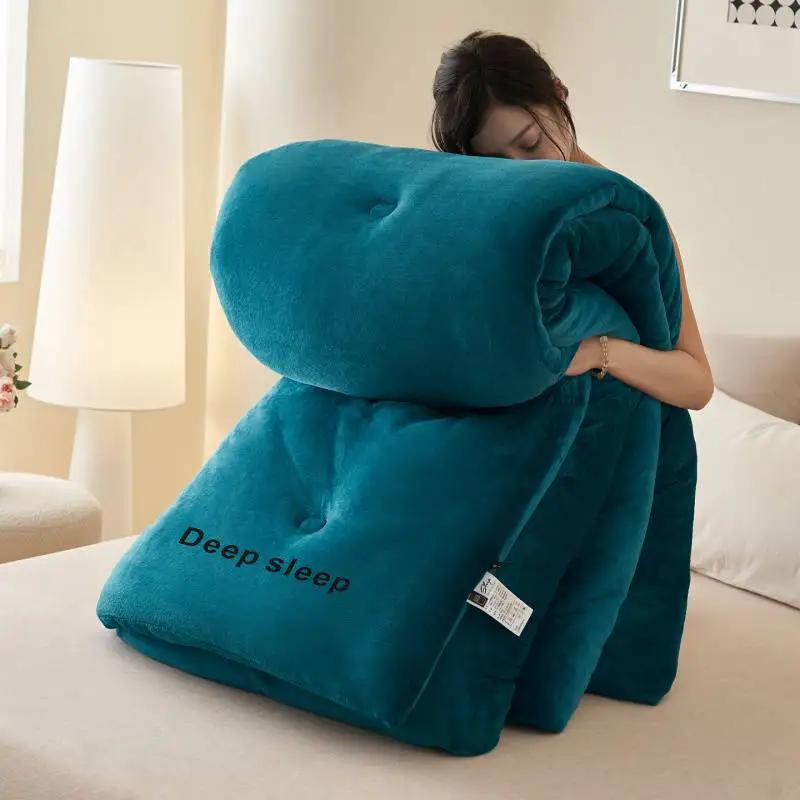 

2025 popular solid color autumn and winter student dormitory quilt milk fleece quilt double-sided fleece thickened quilt