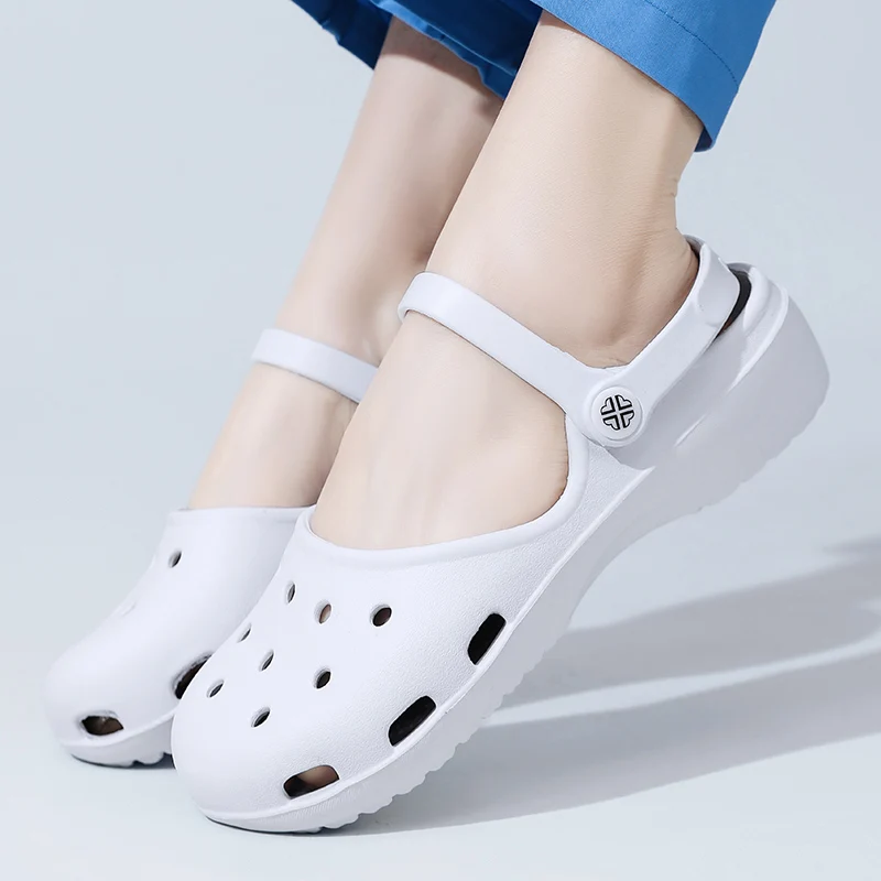 أحذية Croc النسائية الصيفية ذات اللون الصلب خفيفة الوزن سريعة الجفاف، صنادل عالمية للرجال والنساء، صنادل نزهة الشاطئ للمكتب