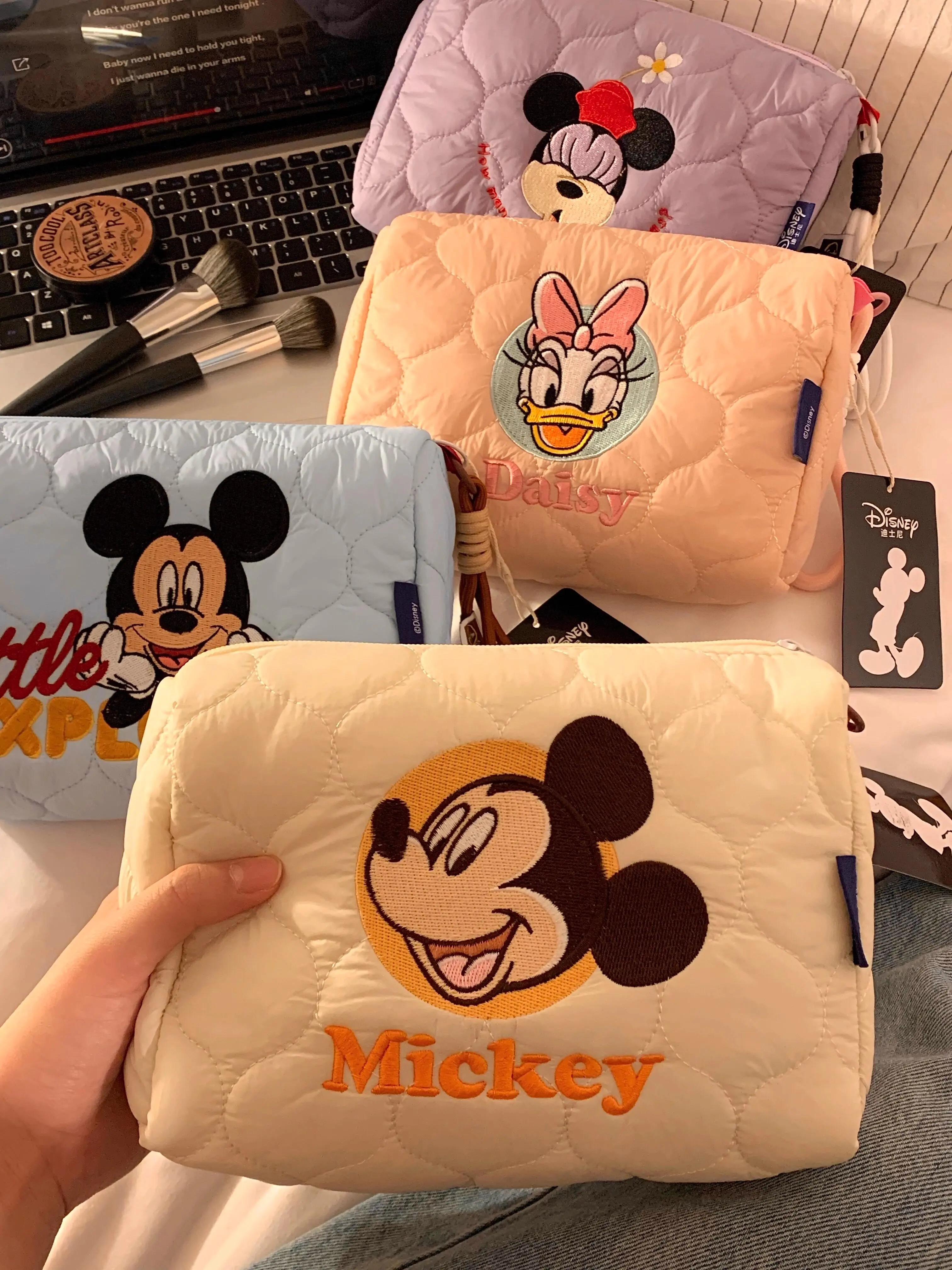 

Disney Portable Large Capacity Travel Organizer Bag Cute Cartoon Storage Pouch Luggage Packing Cubes Suitcase Accessories