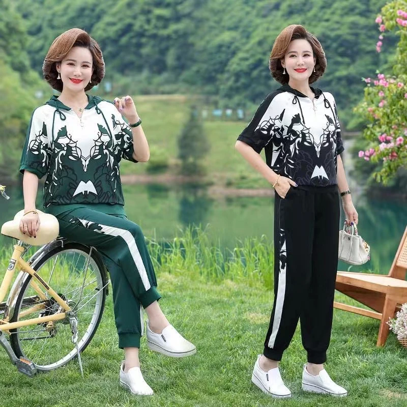 

Повседневный комплект из двух предметов с цветочным принтом, тонкий, с коротким рукавом, спортивный костюм для женщин среднего возраста, удобный, свободного кроя, из девяти предметов.