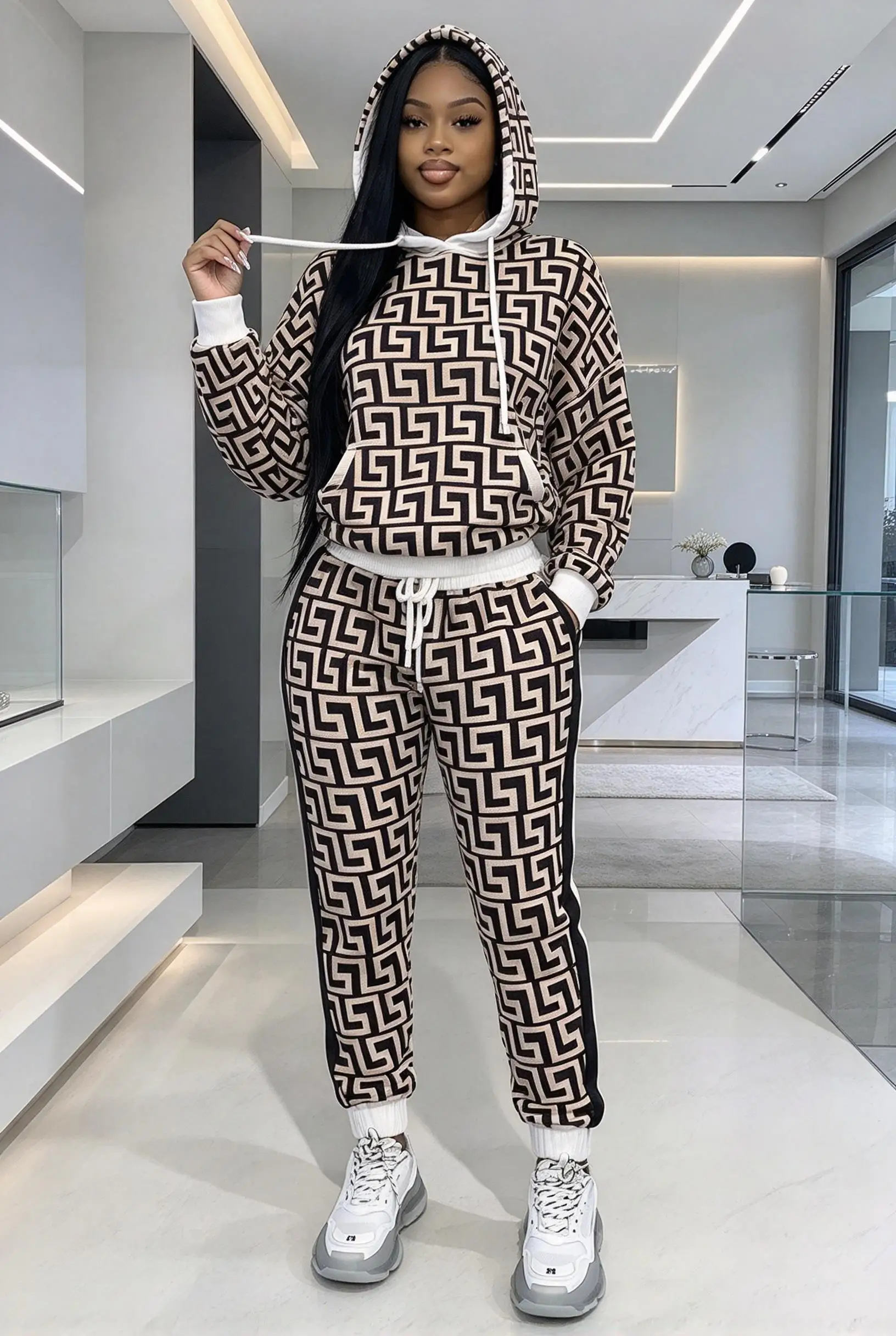 Women Greek Key Geometric Print 2Pcs Tracksuit, Hoodie & Joggers. Luxury pattern casual sport set