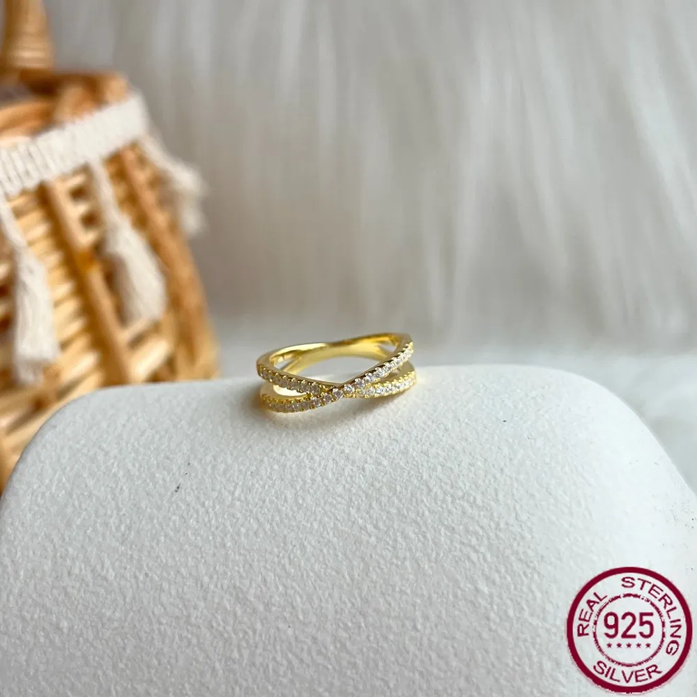 S925 Women's Design Sense Silver Ring Personalized Cool and Brilliant Style Women's Diamond Jewelry Wholesale