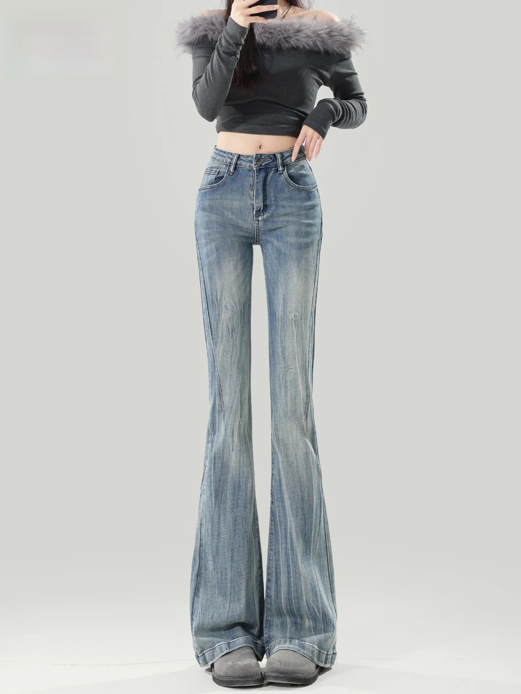 

Американские джинсы-клеш с высокой талией для женщин, новинка лета 2026, с плиссировкой и эффектом потертости, облегающие, расклешенные брюки-клеш