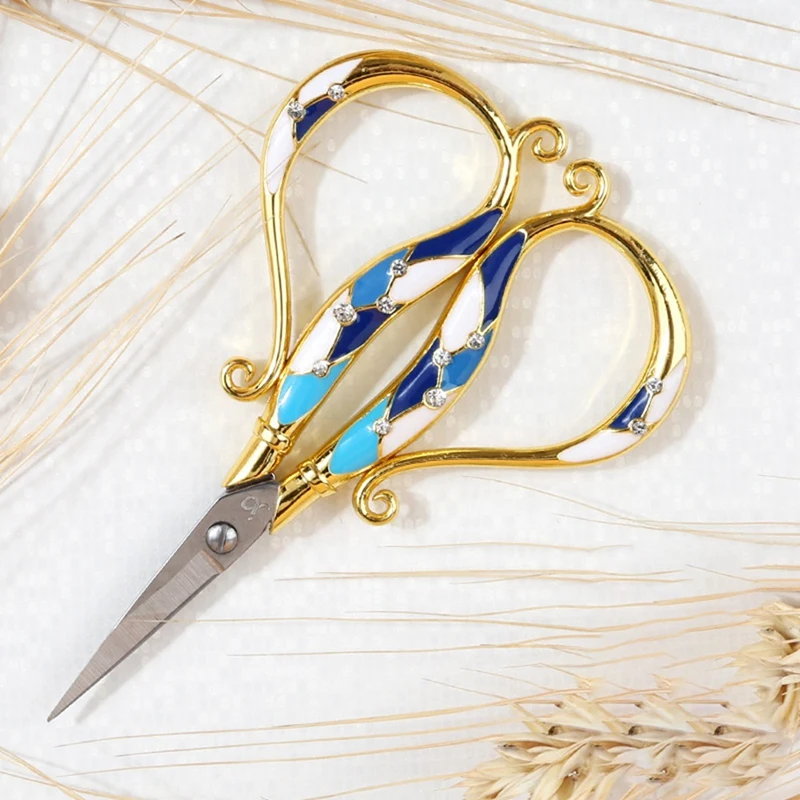 European Light Luxury Retro Painted Diamond Colored Bottle Small Scissors