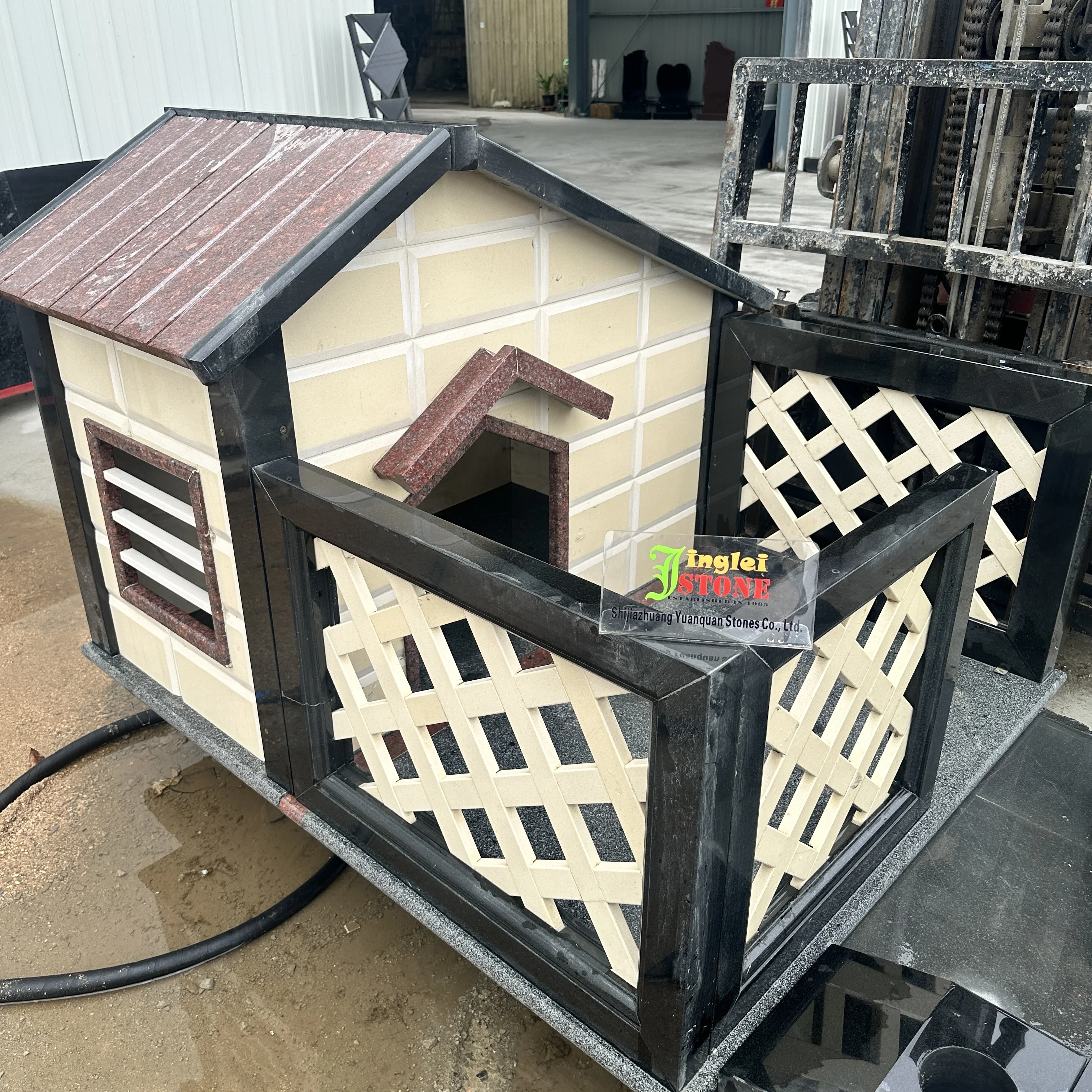 Luxury Weatherproof Granite Dog House Stone Pet Villa Outdoor Animal Kennel
