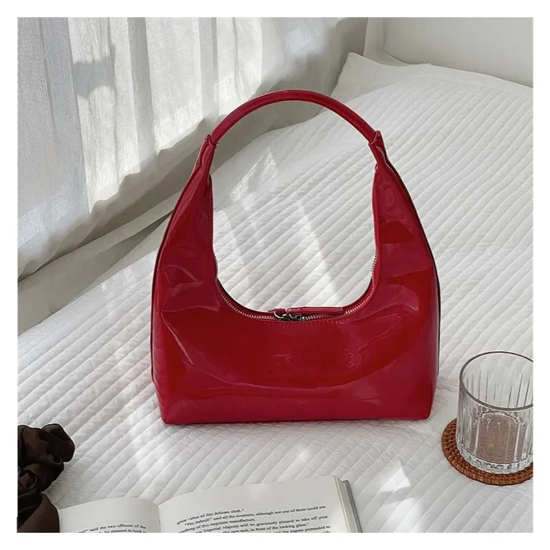 Personality Retro Bright Small Scallop Lacquered Handbag New Style Armpit Crescent Red Black Shoulder Underarm Bag