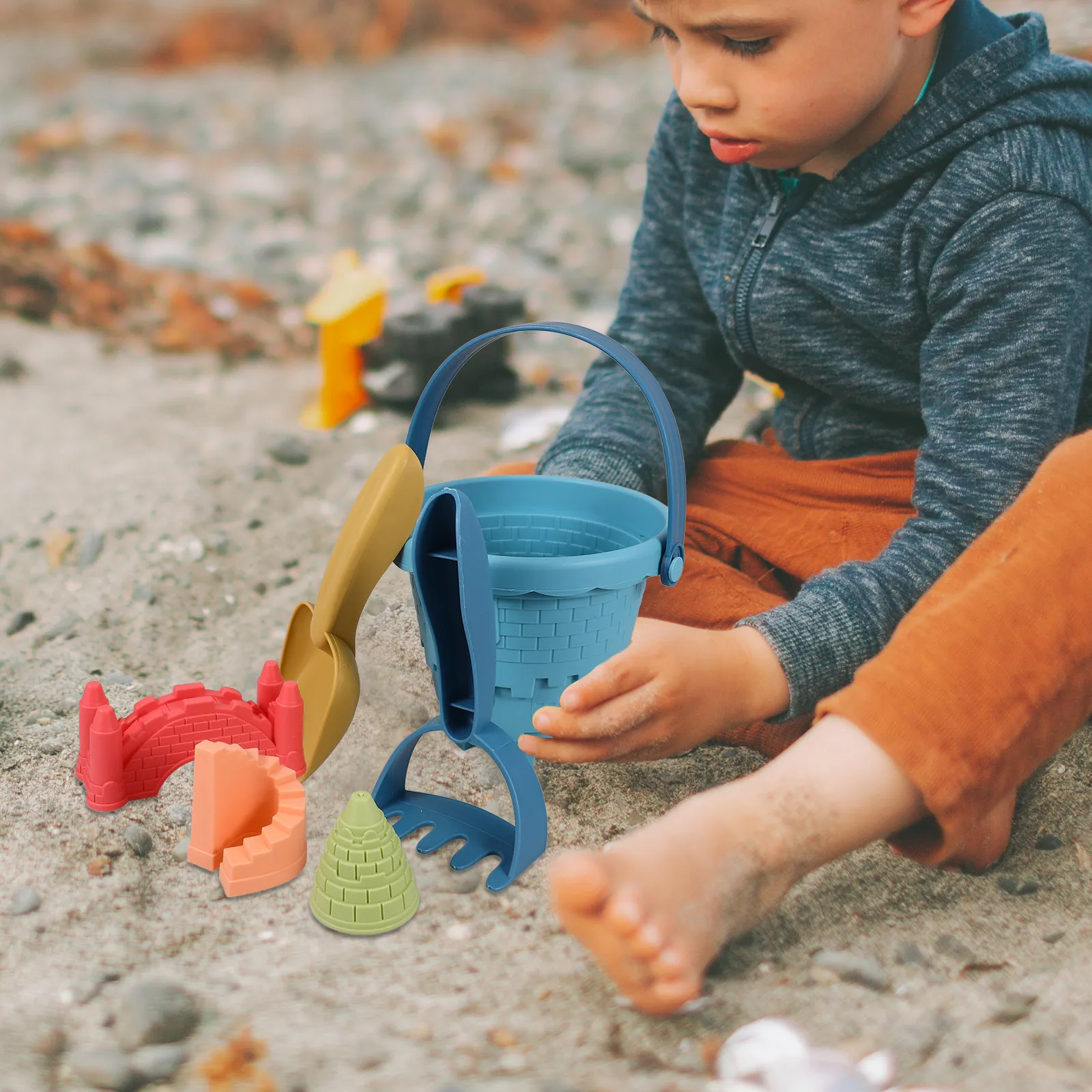 1Set Beach Sand Play Set Premium Plastic Summer Outdoor Kids Sand Bucket Creative Imagination Playing Fun Kids Beach Toys